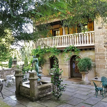 Szálloda Palacio De Trasvilla 3*