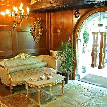 Palacio De Trasvilla