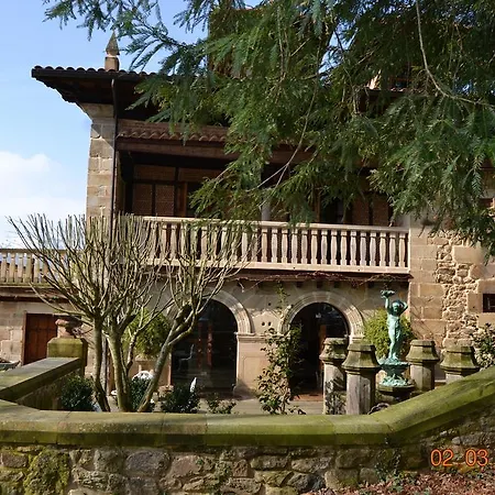 فندق Palacio De Trasvilla 3*