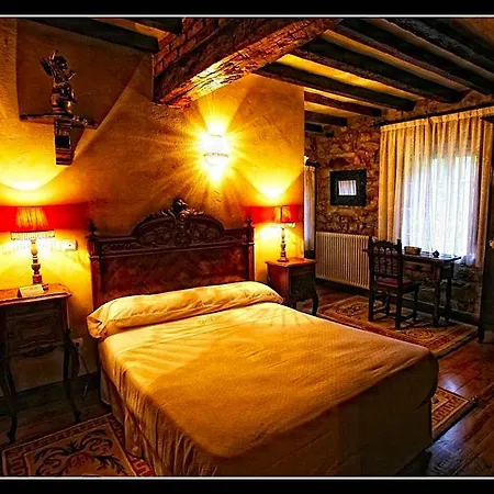 Palacio De Trasvilla Hotel Escobedo