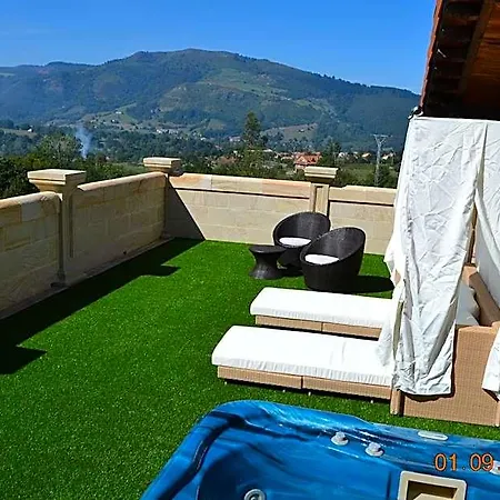 Palacio De Trasvilla Hotel Escobedo