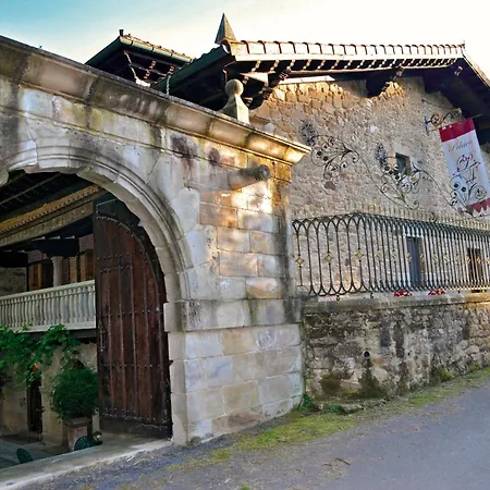 Palacio De Trasvilla Hotel