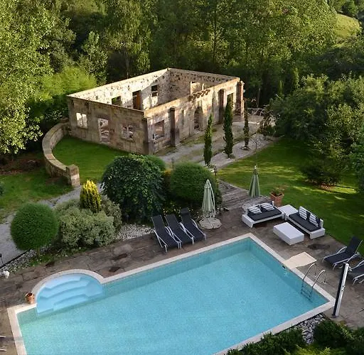 Palacio De Trasvilla Escobedo