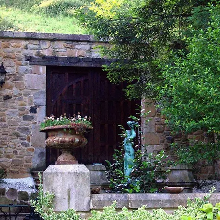 ホテル Palacio De Trasvilla Escobedo