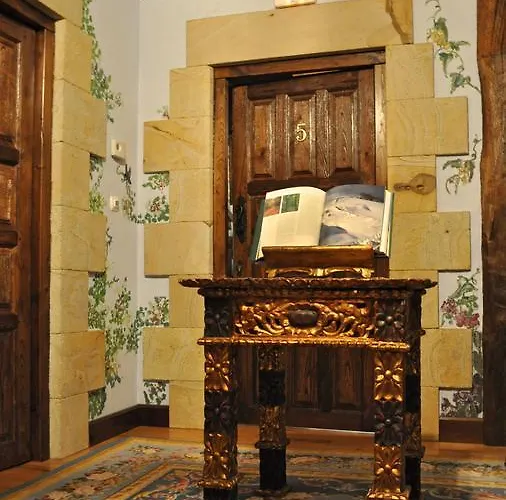 Palacio De Trasvilla Hotel