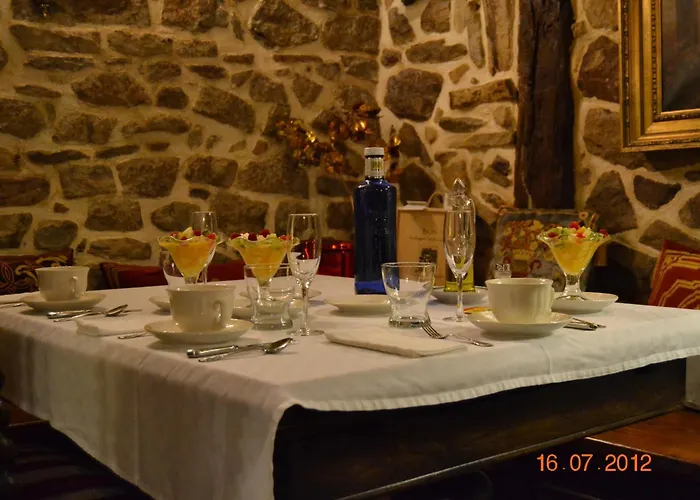 Palacio De Trasvilla Hotel Escobedo